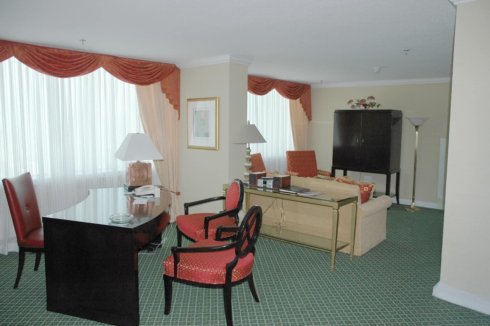 Hotel Marriott -
Remont 20-tu pięter - Warszawa
